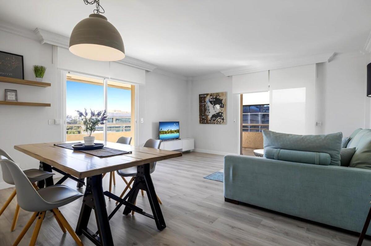 Apartament Puerto Banus Con Parking & Piscina. *