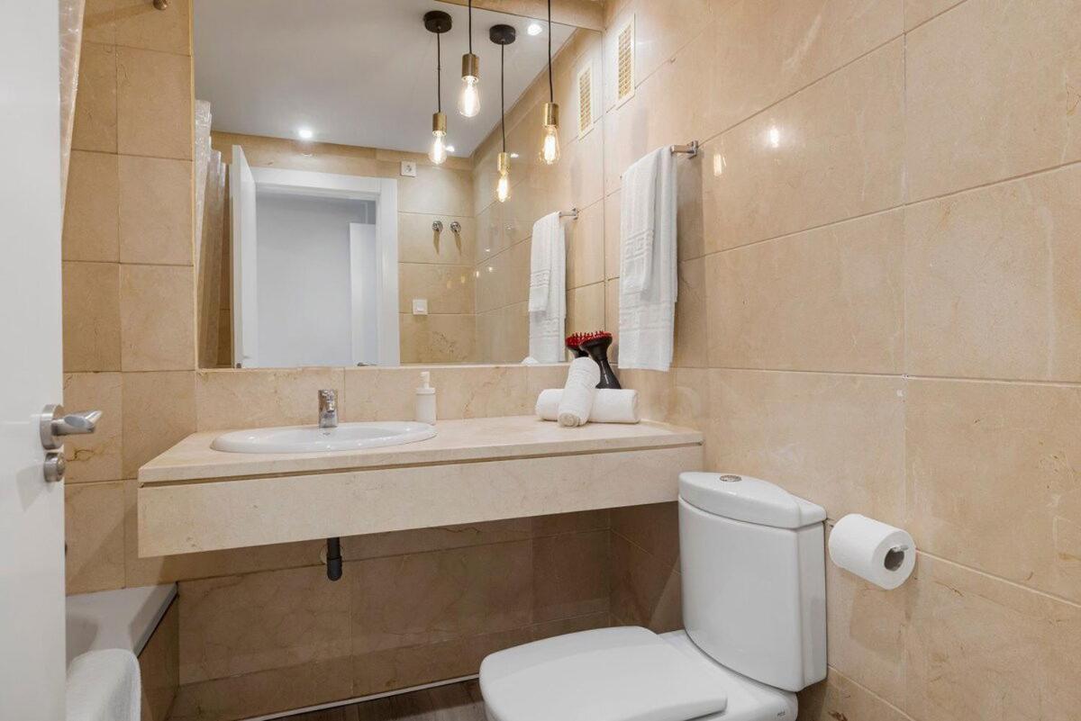 Puerto Banus Con Parking & Piscina. Appartement Marbella
