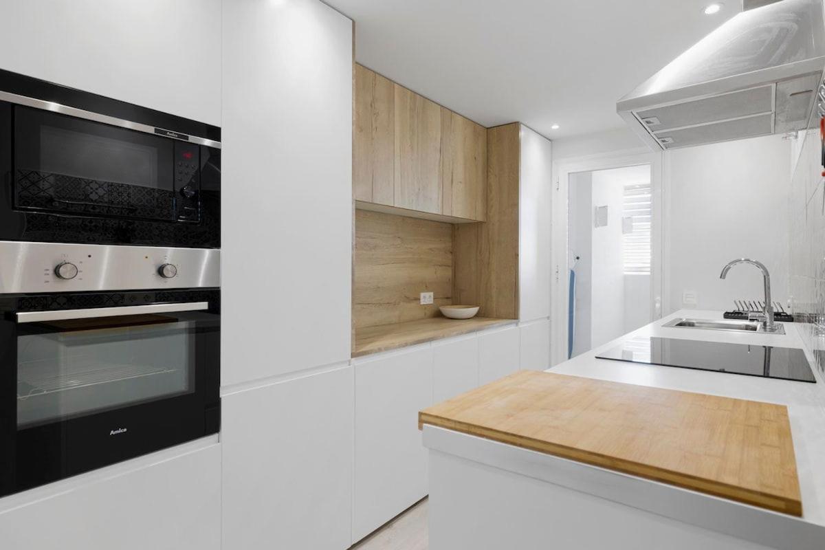 Puerto Banus Con Parking & Piscina. Appartement