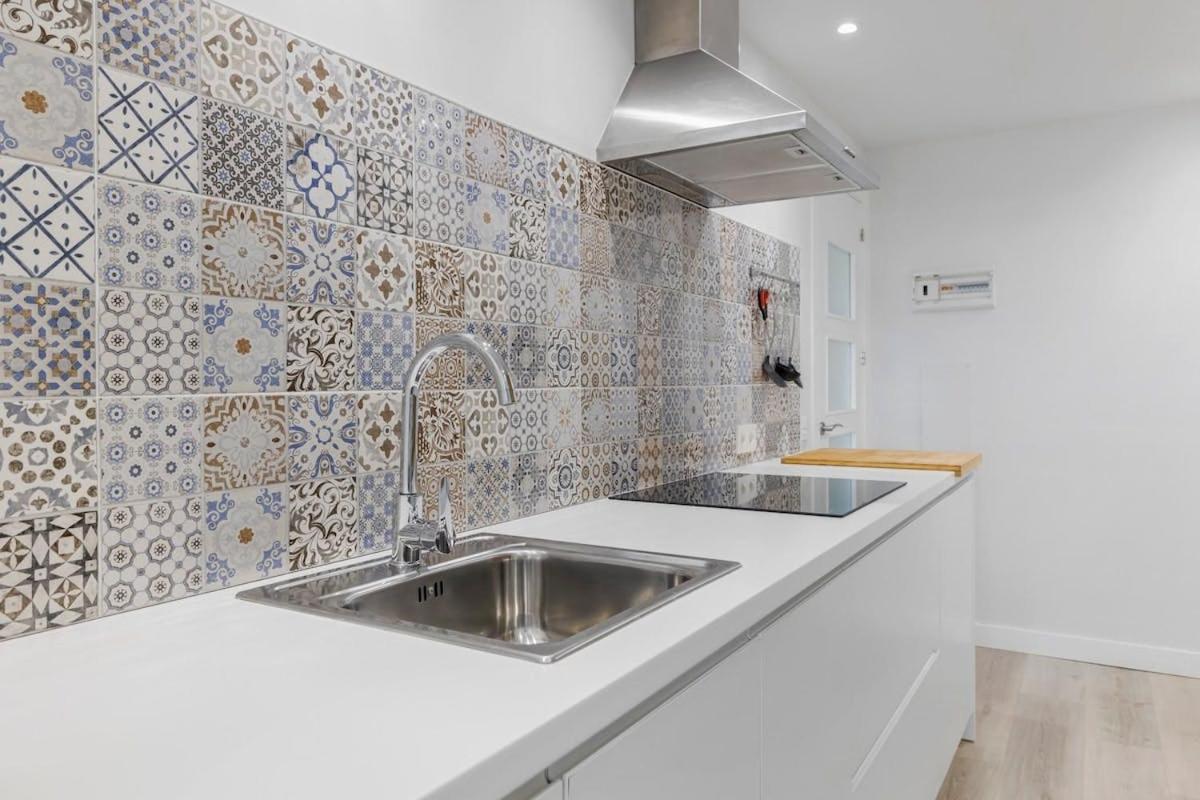 Puerto Banus Con Parking & Piscina. Apartamento